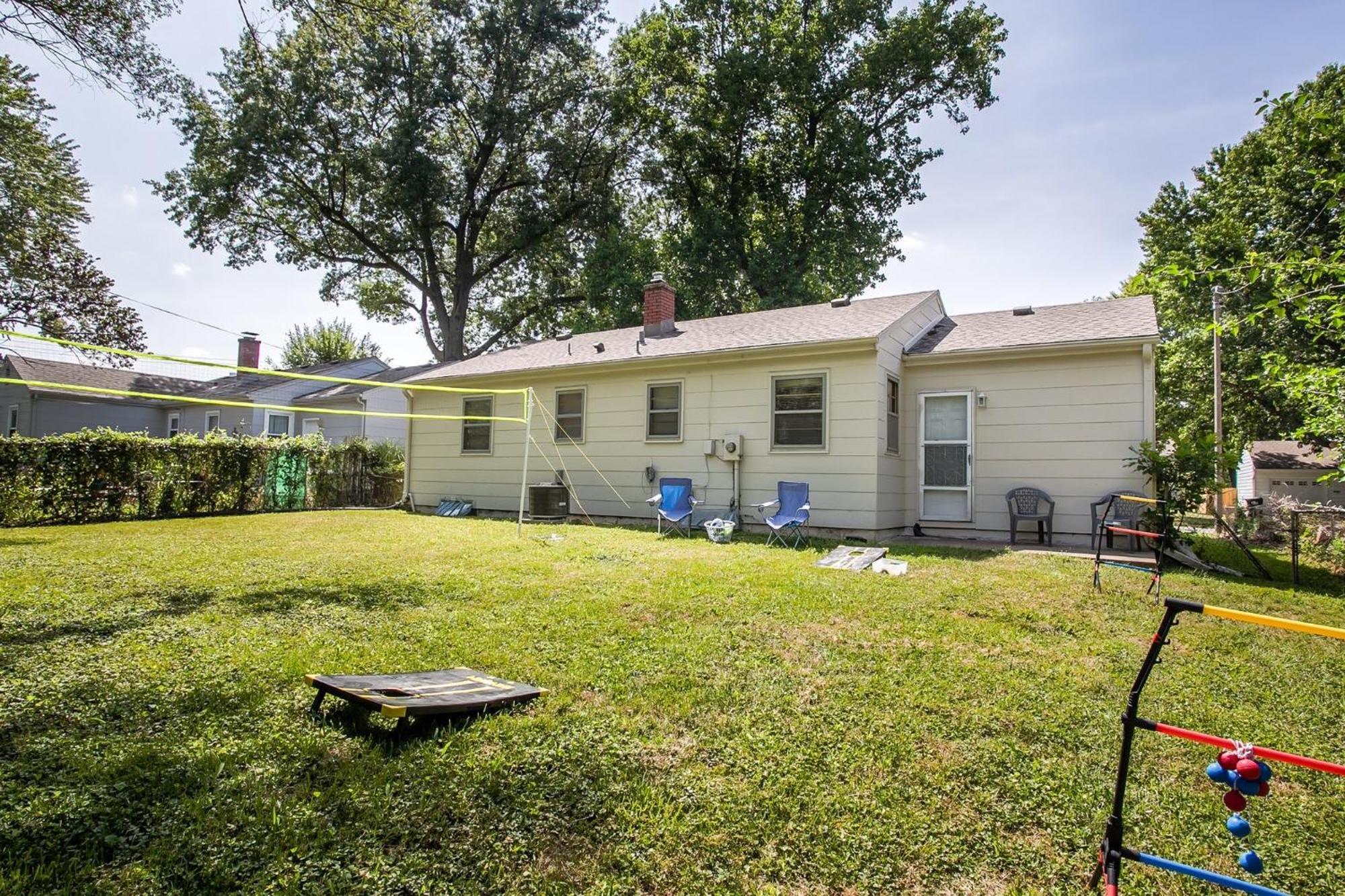 Chic Home With Huge Grassy Yard 7 Mins To Arrowhead Stadium Independence Eksteriør billede